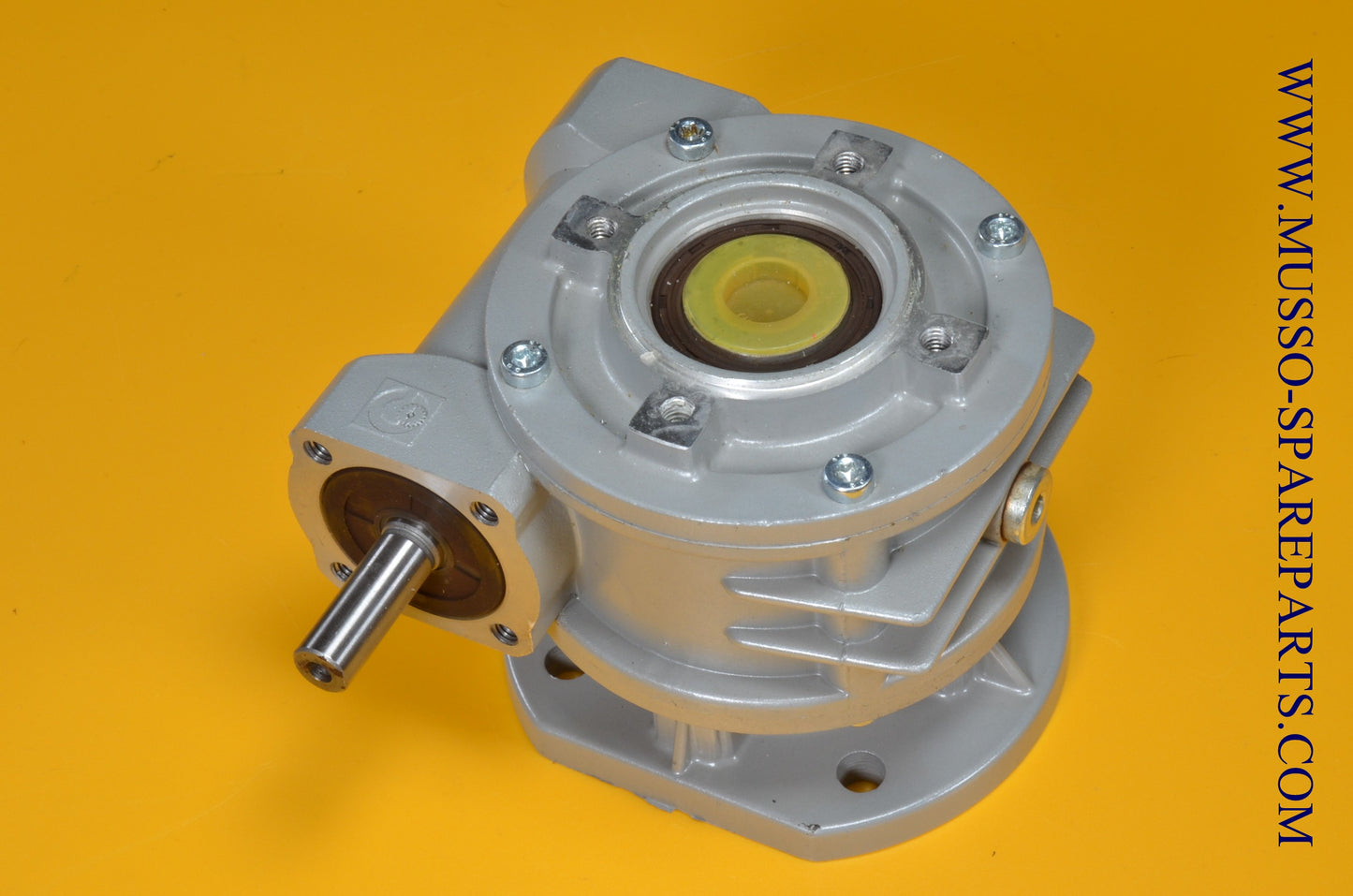 Original replacement gearbox for Musso Professional icecream machines - Powered by www.ijsmachine.com
